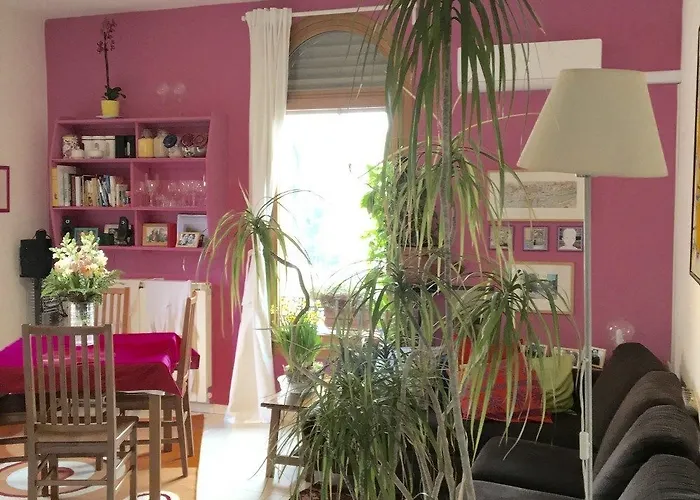 Mari & Popi's House *