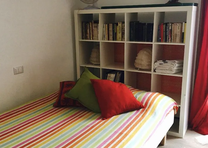 Mari & Popi's House アパート